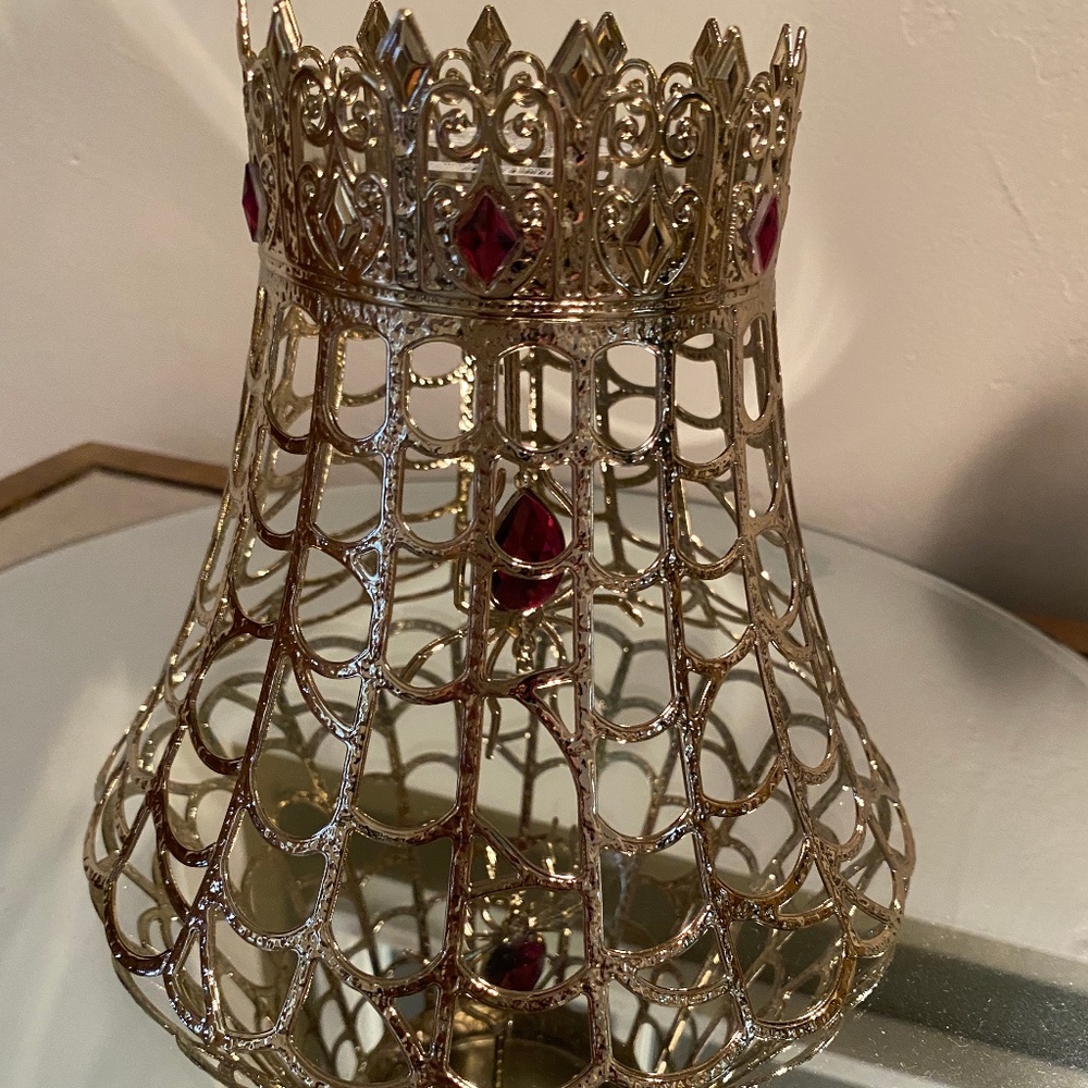 Bath&Body Works Halloween NEW gold spiderweb/jeweled spider 1 wick candle holder